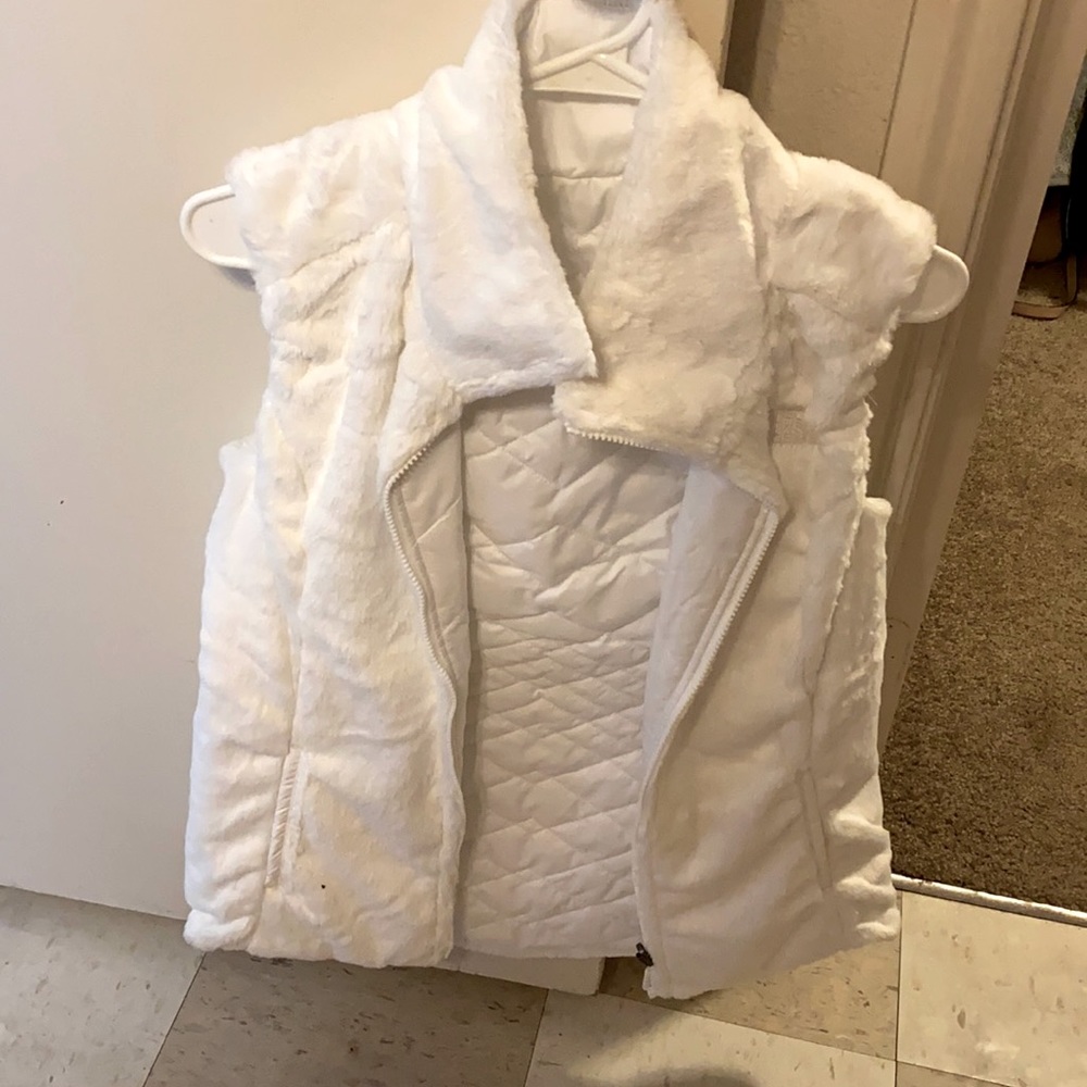 BRAND NEW North Face reversible puffer vest